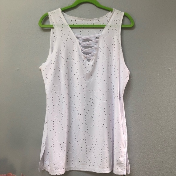 White Women’s Beach Simmer Coverup - Picture 3 of 4